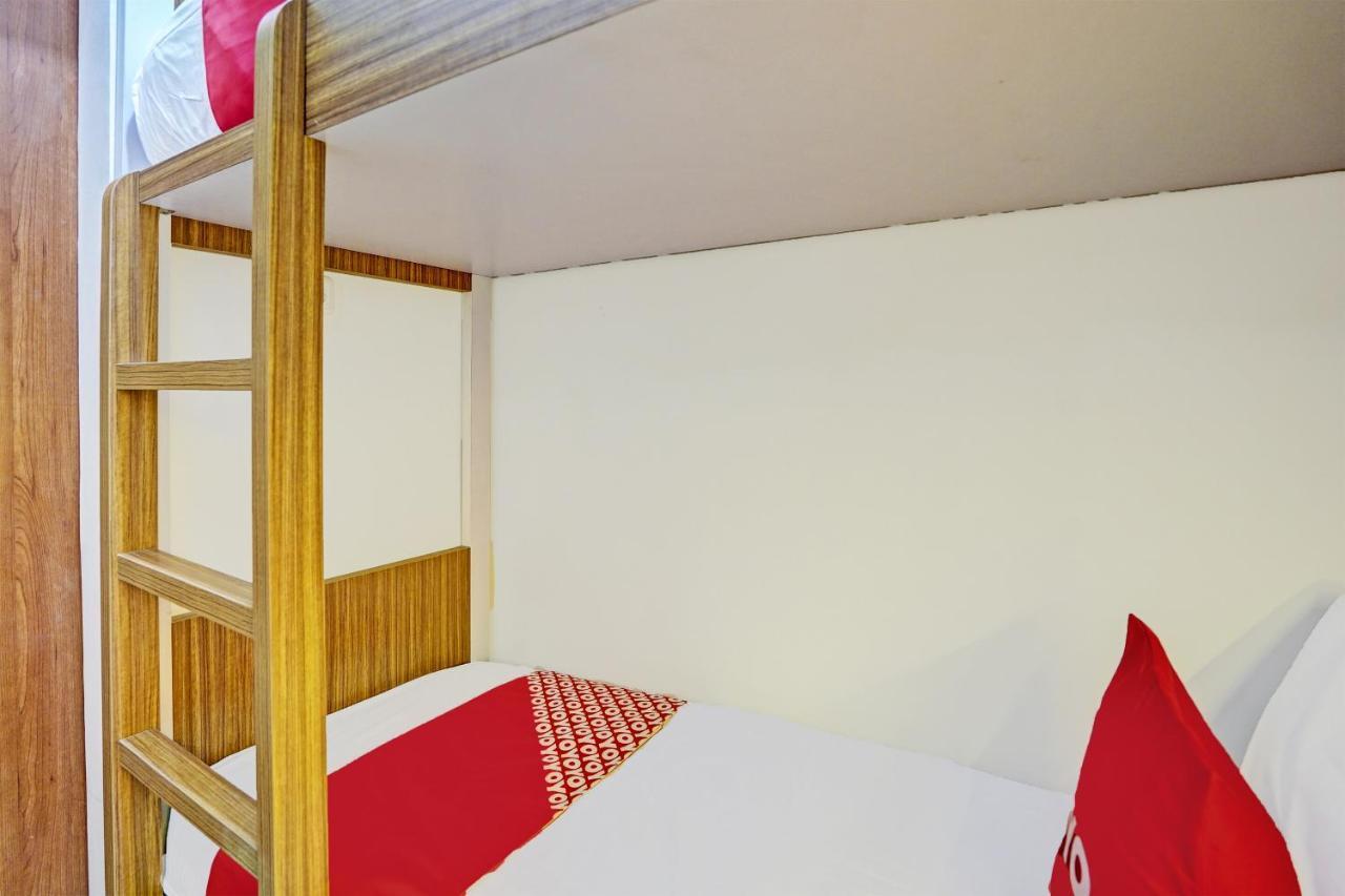 Oyo 92435 Sunlo Cozy Home Family Homestay Syariah Surabaja Exteriér fotografie