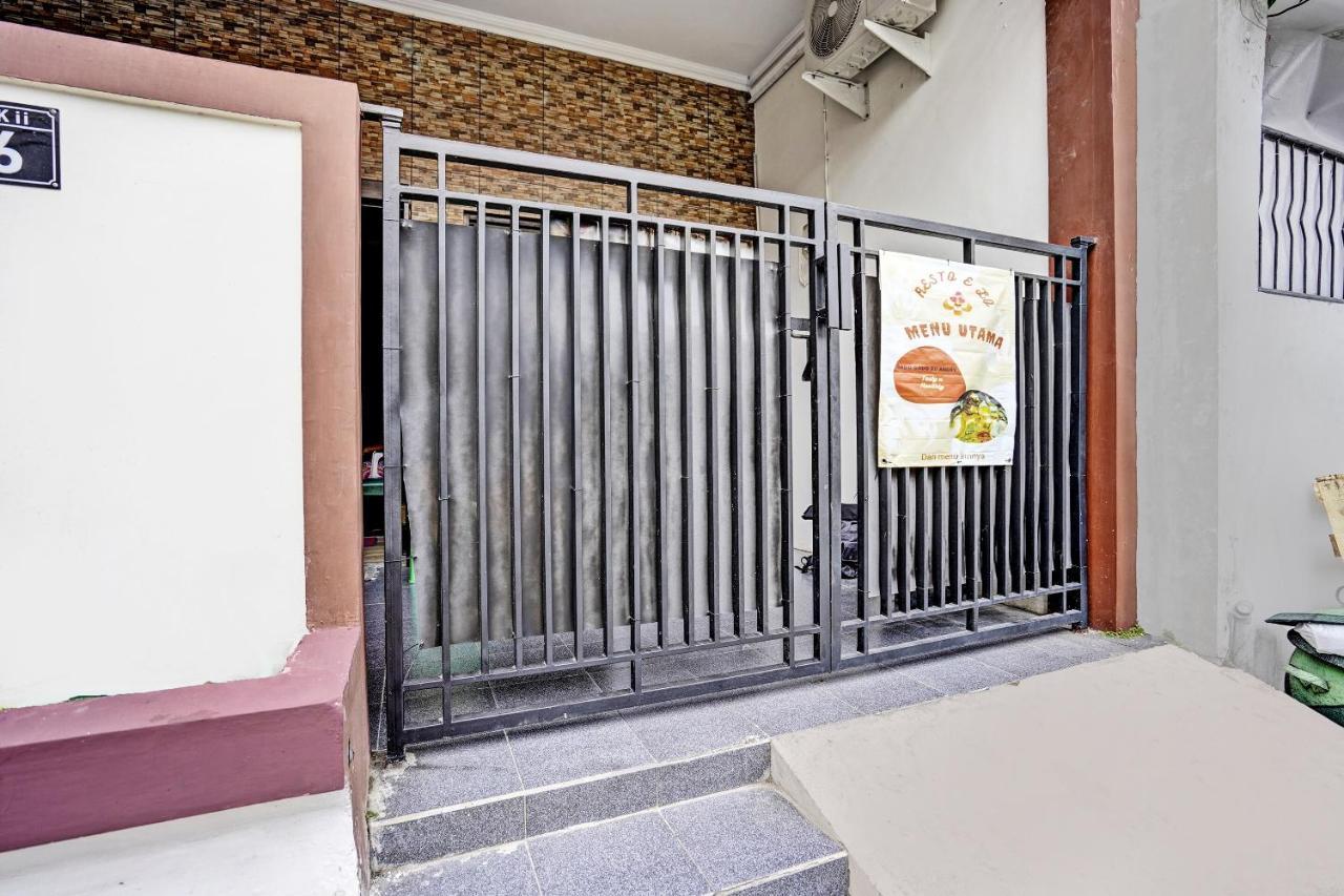 Oyo 92435 Sunlo Cozy Home Family Homestay Syariah Surabaja Exteriér fotografie