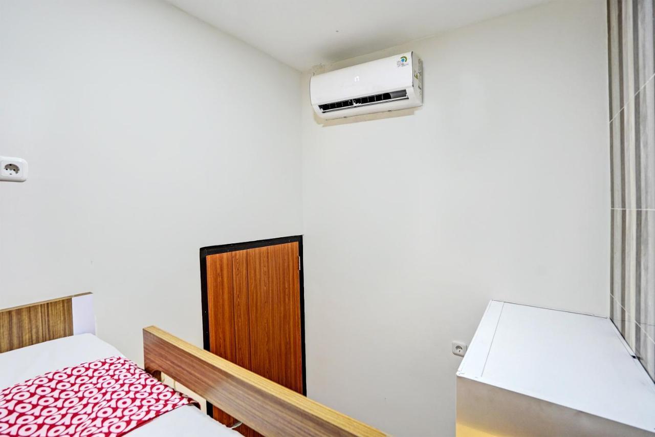 Oyo 92435 Sunlo Cozy Home Family Homestay Syariah Surabaja Exteriér fotografie